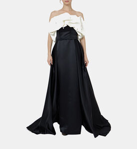 فستان مكشكش مكشوف الأكتاف