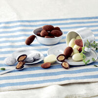 Black Chocolate Almond 190 G