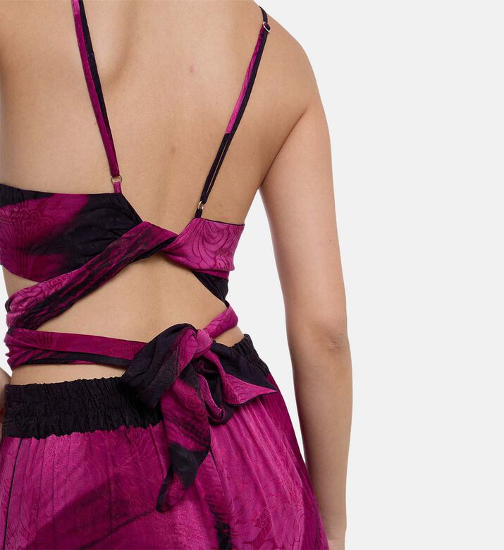 Niluu Sleeveless Cropped Top, Model View