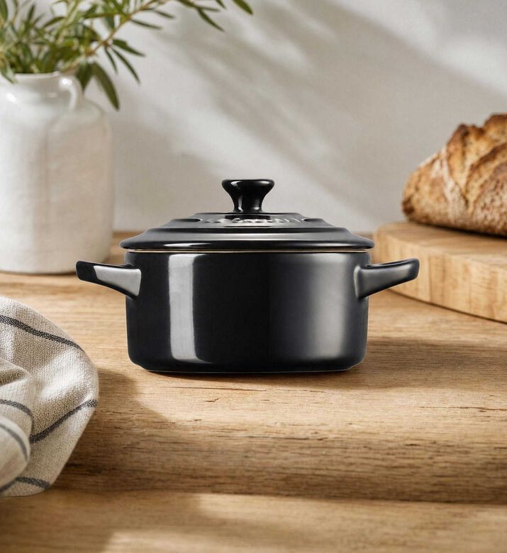 Le Creuset Stoneware Mini Round Cocotte, Model View