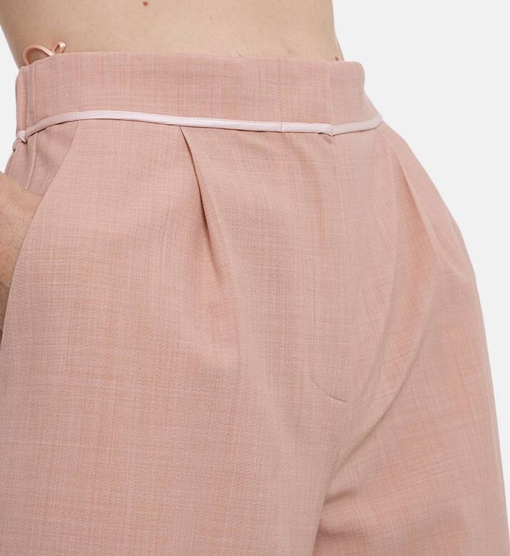 Forte-Forte High-waisted Pleated Design Pants, Model View
