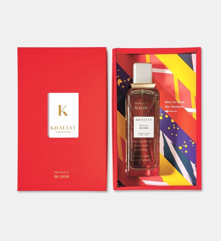Khaltat Blends of Love Moment Of Bloom Eau De Parfum, Packshot View