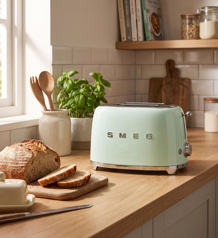 Smeg Long Slot 2-slice Toaster, Light-green, Model View