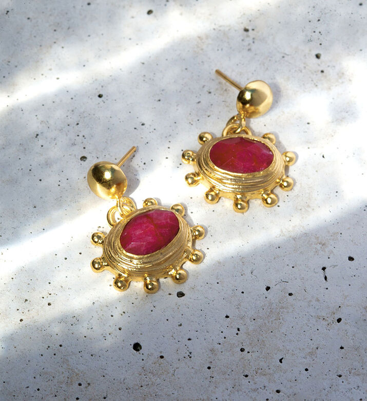 Ottoman Hands Earng Zand Ruby, Packshot View Ottoman Hands Earng Zand Ruby, Packshot View