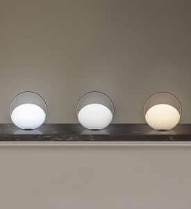 مصباح طاولة ألومنيوم لاسلكي من أوربت