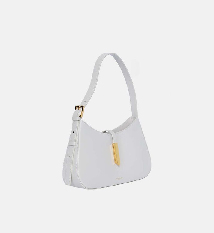 حقيبة كتف مثلثة الشكل