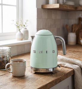 Smeg 50s Style Variable Temp Kettle, Light-green, Packshot View