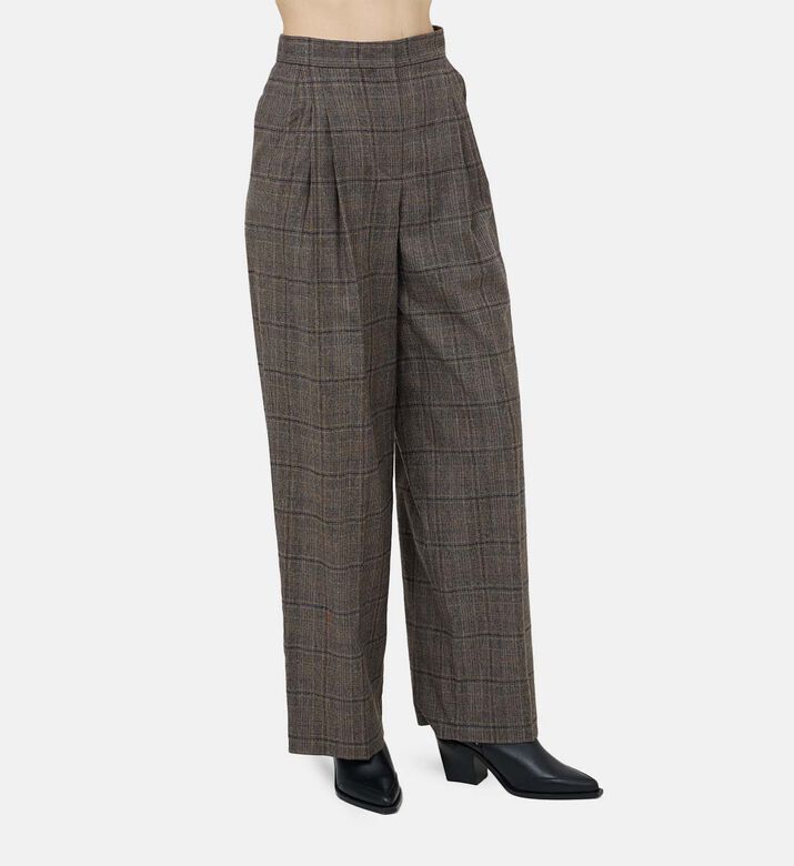 بنطال كادوين المستوحى من قصة الرجال