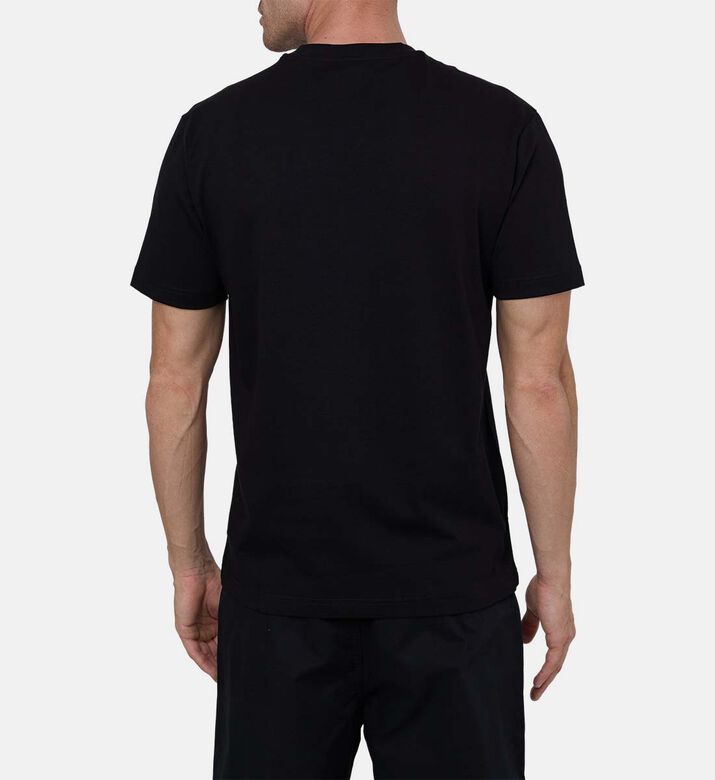 تيشيرت بياقة دائرية بقصة عادية