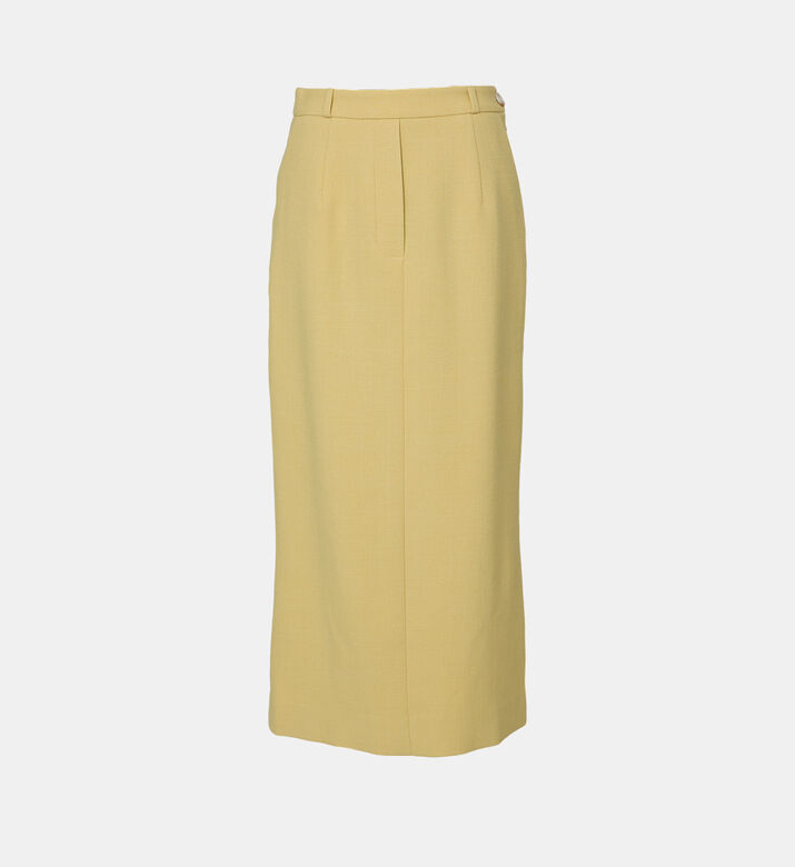 تنورة صوف مصممة بتفاصيل متباينة