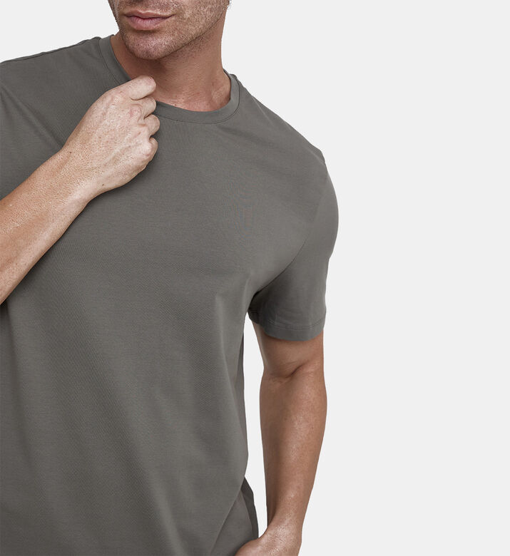 تيشيرت قطن بأكمام مطوية