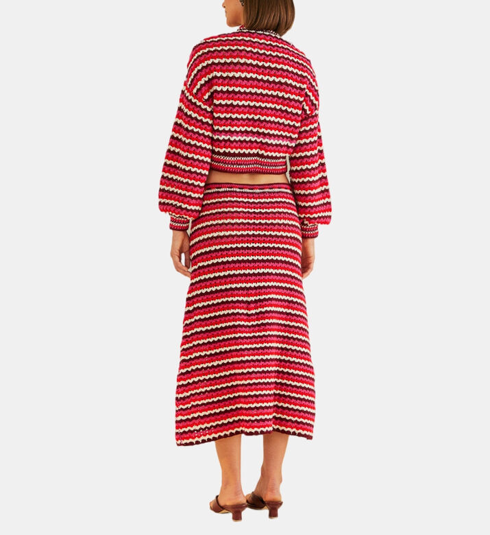 تنورة كروشيه بخطوط ملونة