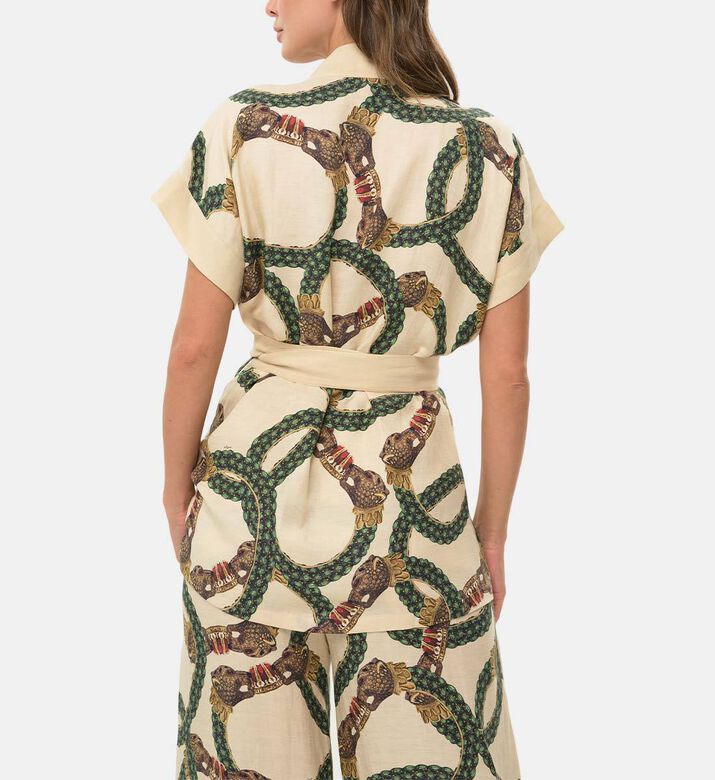 بلوزة سيلين ميستيك بأكمام قصيرة بقصة ملفوفة