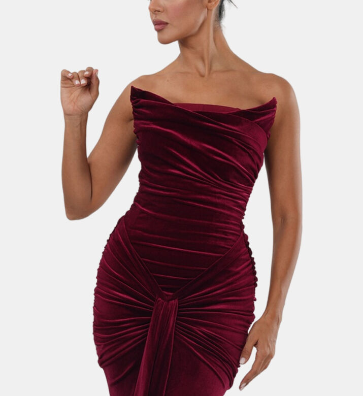 فستان ساتان بقصة حورية بحر بصدار درابيه