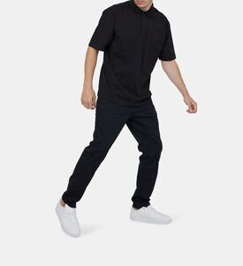 قميص بولو بيضاوي بتطريز D