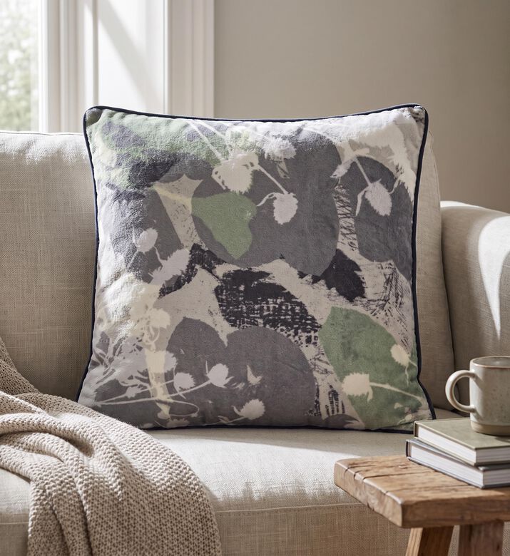 Home Deco and More Ozy Chevron Lace Cover Filled And Vaccumed Cushion, Packshot View
