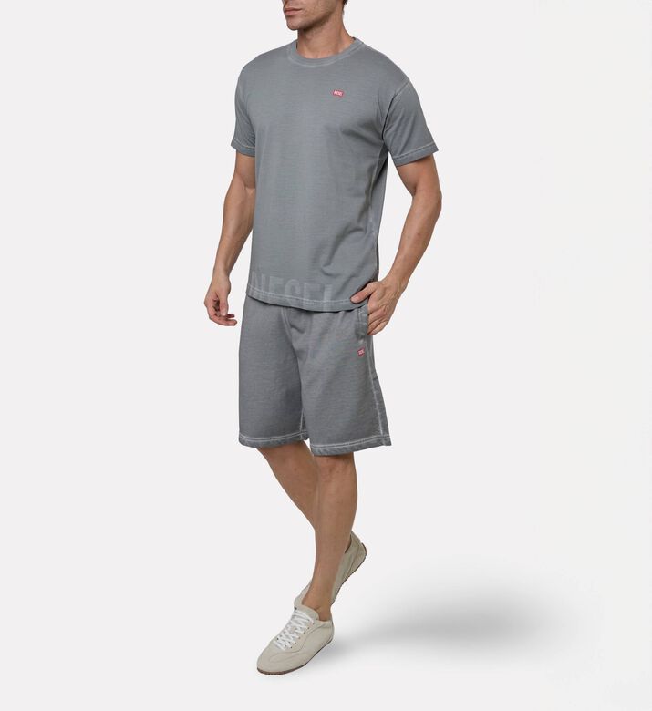 Diesel Short, Model View