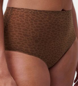 Chantelle Brief, Brown, Model View