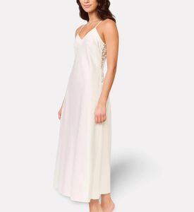 Rya Lace-shoulder Long Robe, Model View