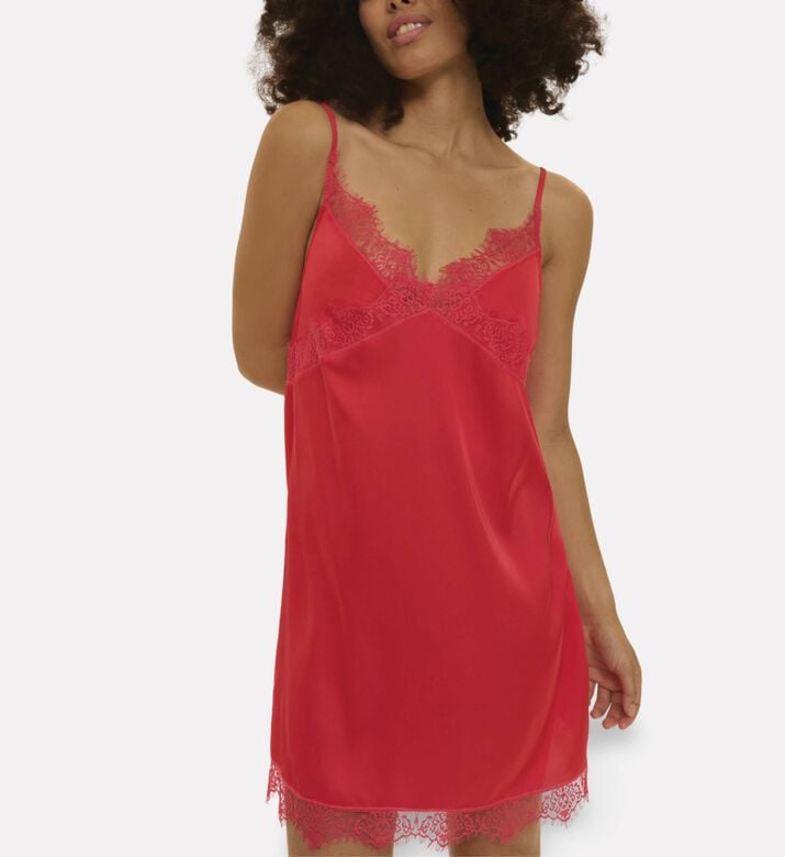 Simone Perele Nightdress, Model View
