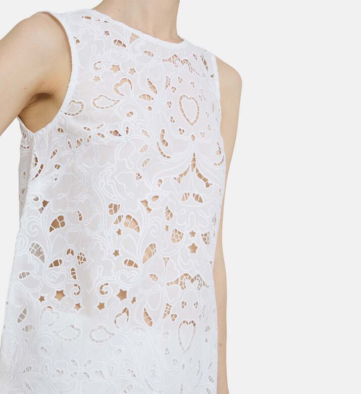 Sleeveless Lace Pattern Top
