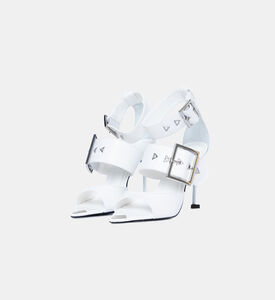 صندل بكعب عالٍ بمقدمة مدببة