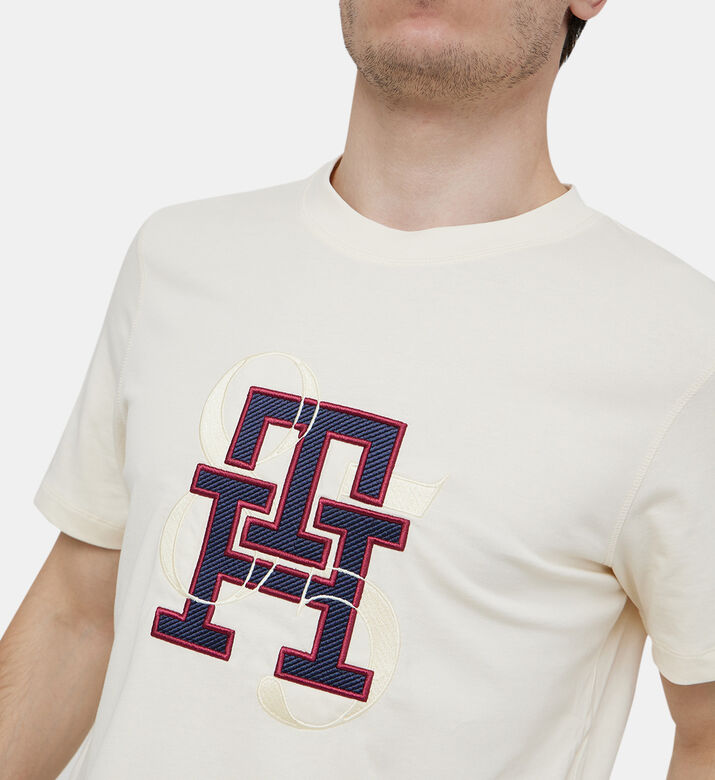 تيشيرت قطن نقي بأحرف العلامة ورقمي 85