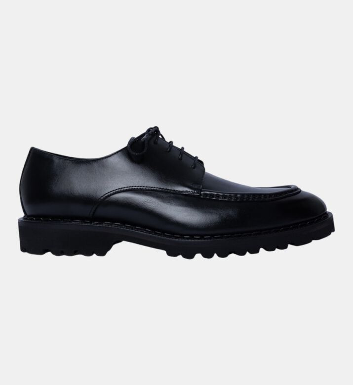 Almond-shaped Cape Leather Derbies