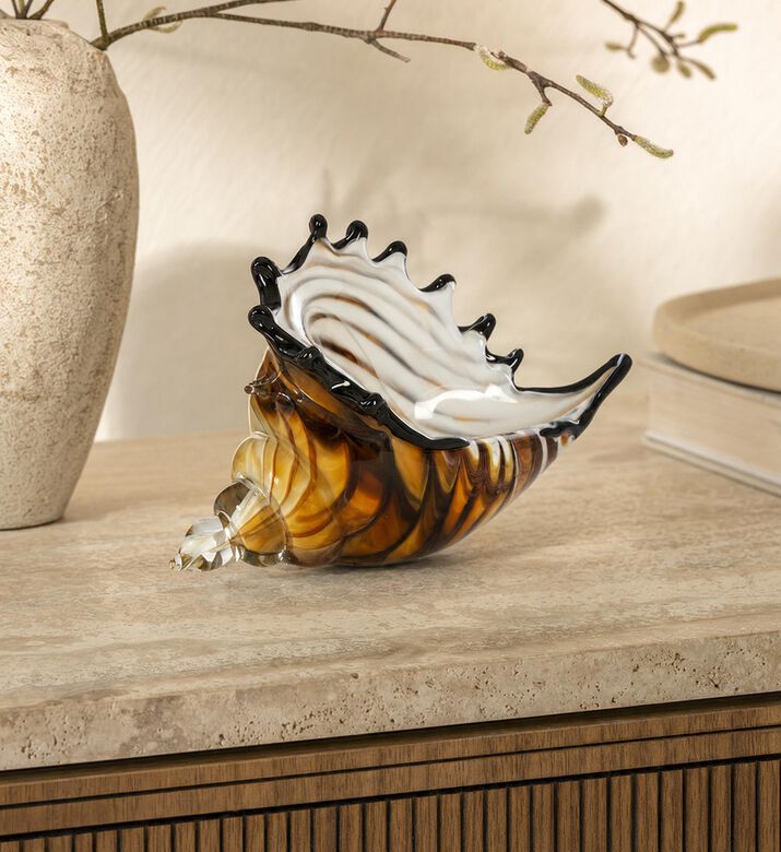 Light and Living Glass Patterned Shell Ornament, Model View