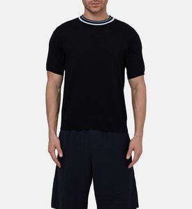 تيشيرت قطن بأكمام قصيرة بحافة ياقة بلون مغاير