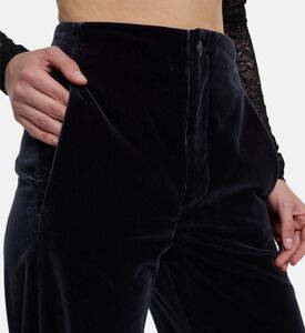 Soeur Pant Celestin, Model View