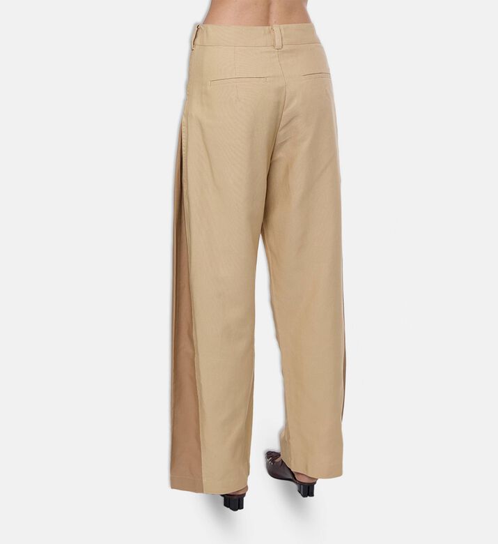Farm Rio Bicolor High-waist Pants, Model View