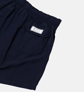 شورت بخصر مطاطي وقصة عادية