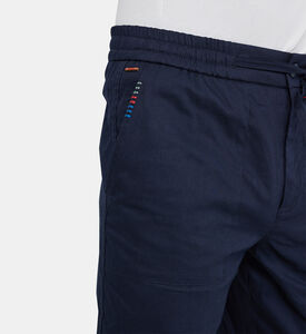 بنطال تويل بأرجل مستقيمة