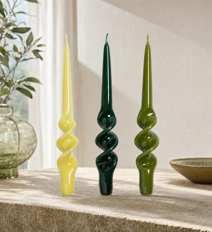 &k Amsterdam Alpha Candle Holder Set &ndash; 3, Green, Model View