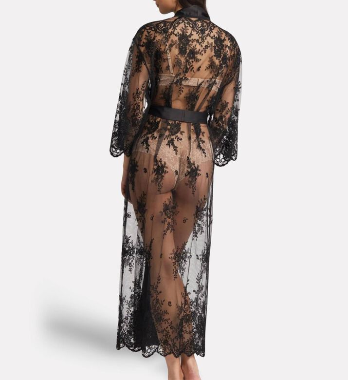 Rya Gown & 220 Robe, Model View