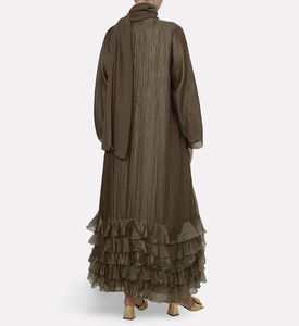 BANOU Abaya Raffle, Model View