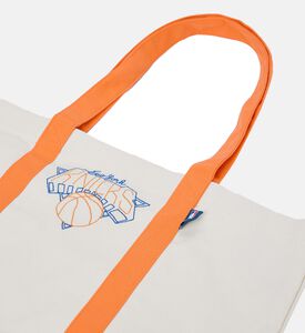 حقيبة يد مطرزة بشعار نيويورك