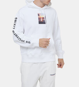 سترة قطنية بغطاء رأس بطبعة غرافيك