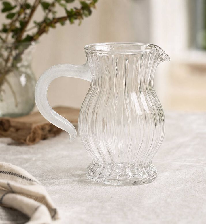 Byleasfeir Glass Coffee Milk Pot, Model View