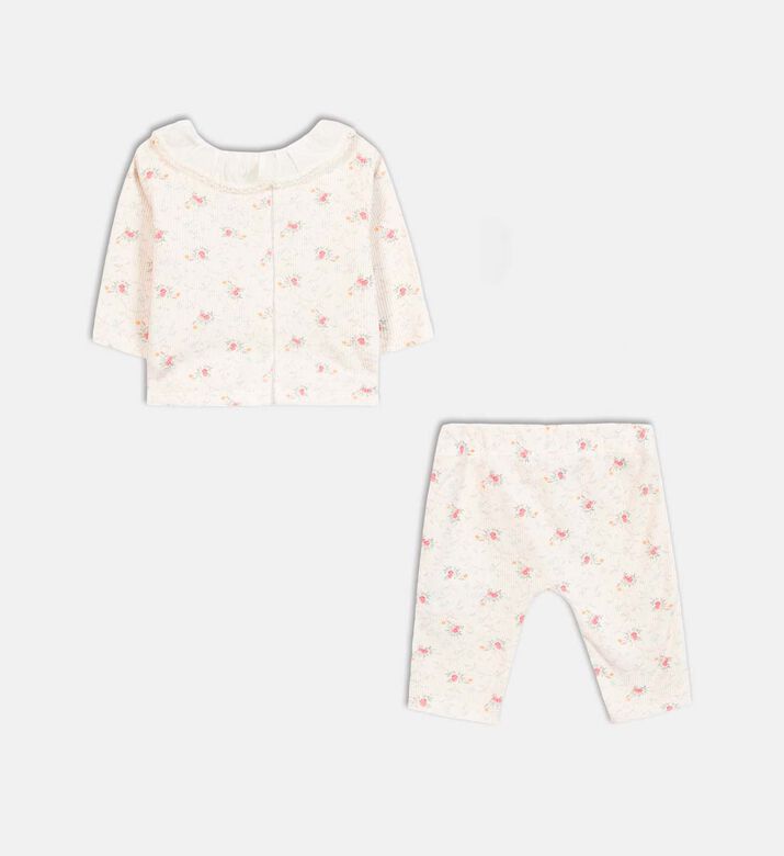 طقم بطبعة أزهار على كامله