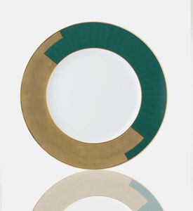 لوحة شاحن الزمرد