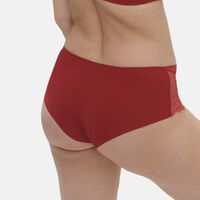 Saga Embroidered Boy Short