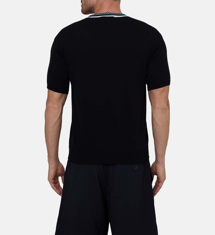 تيشيرت قطن بأكمام قصيرة بحافة ياقة بلون مغاير