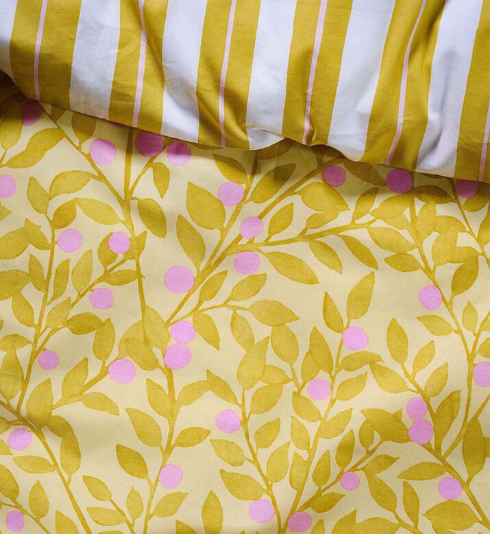 Essenza Petite Berry Bed Set 140x220 Cm, Packshot View