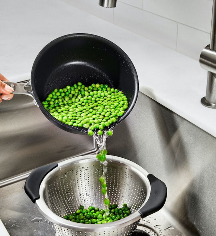 Oxo Good Grips Stainless Steel Colander, Packshot View
