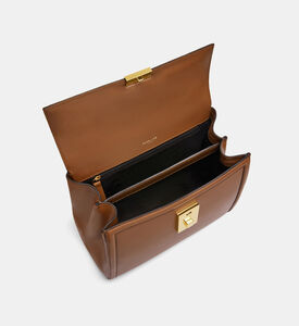 حقيبة جلد بمقبض علوي