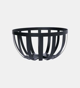 سلة فواكه شبه مفتوحة