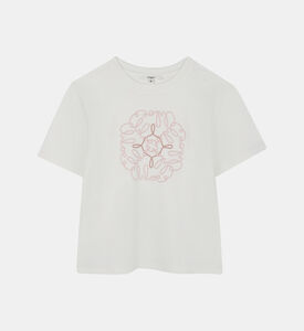 تيشيرت قصير الأكمام بطبعة شعار