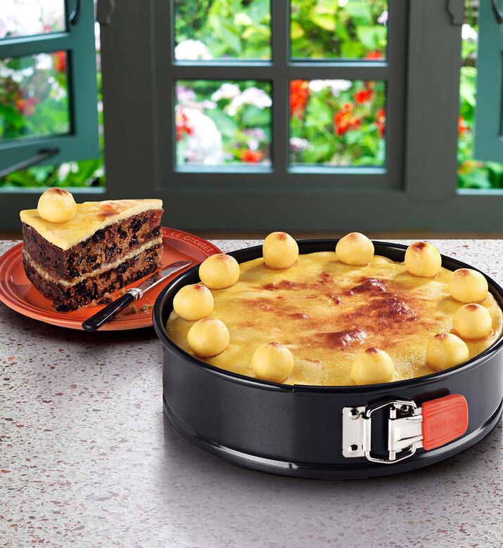 Springform Round Cake Tin